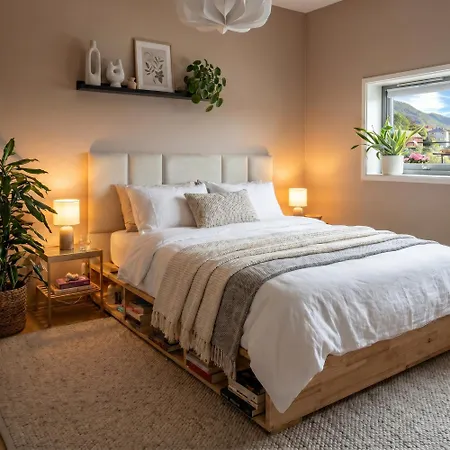 Modern With Terrace & Scenic Views, Free Parking Bergen